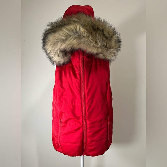 Liz Claiborne Jackets & Blazers - EUC Red Hooded (Removable) Vest